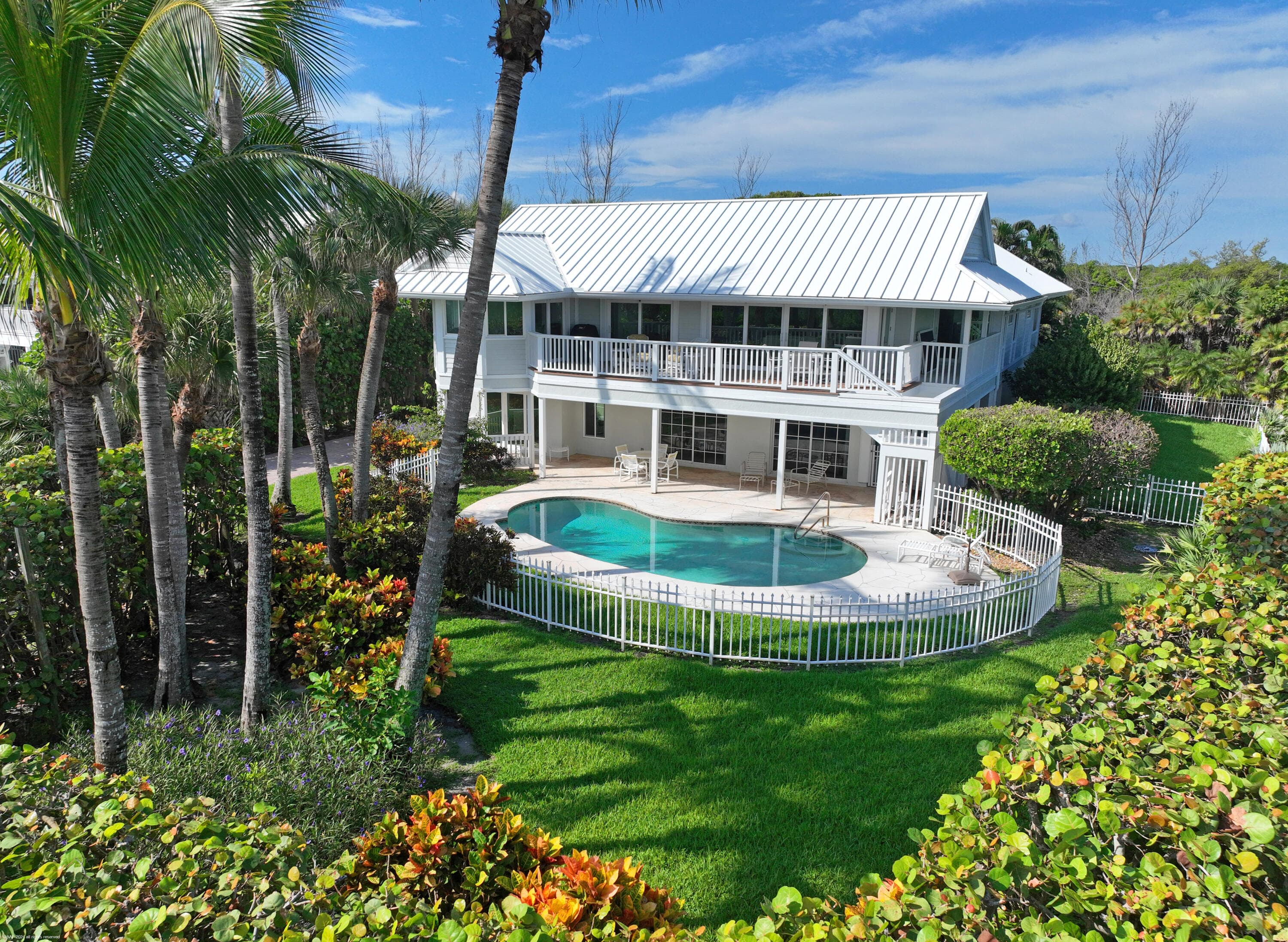 162 N Beach Road, Jupiter Island, FL 33455 - Photo 2